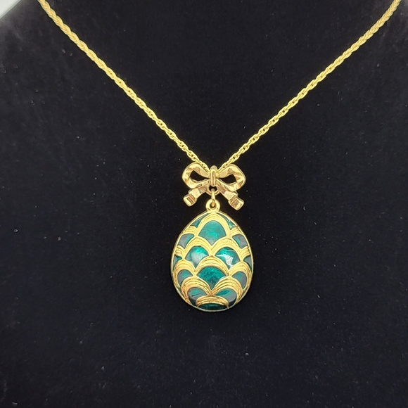 Jewelry - Vintage necklace